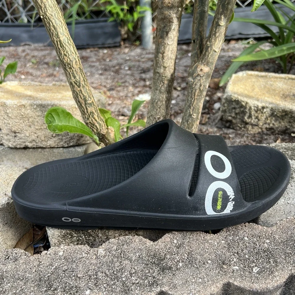 OOFOS OOahh Sport Unisex Black US Men's 10 Women's 12 EUR 43